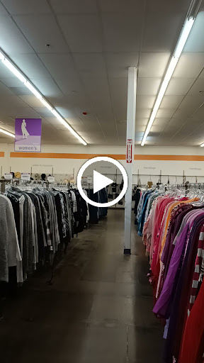 Thrift Store «Southern & Val Vista Goodwill Retail Store & Donation Center», reviews and photos, 3655 E Southern Ave, Mesa, AZ 85206, USA