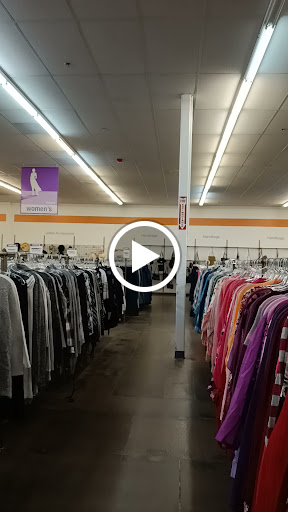 Thrift Store «Southern & Val Vista Goodwill Retail Store & Donation Center», reviews and photos, 3655 E Southern Ave, Mesa, AZ 85206, USA