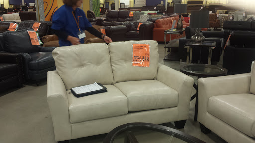 Furniture Store «Weekends Only Furniture & Mattress», reviews and photos, 14205 Manchester Rd, Manchester, MO 63011, USA