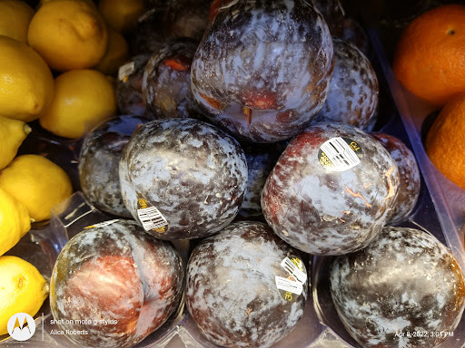 Grocery Store «Lowes Foods on Pine Grove Drive», reviews and photos, 805 Pine Grove Dr, Wilmington, NC 28403, USA