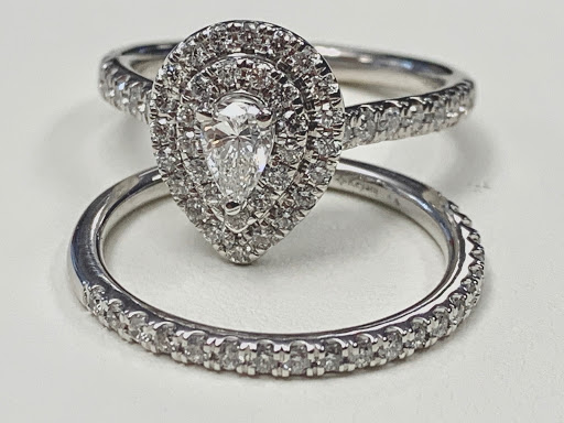 Jewelry Store «Unclaimed Diamonds», reviews and photos, 113 S 8th St, Philadelphia, PA 19106, USA