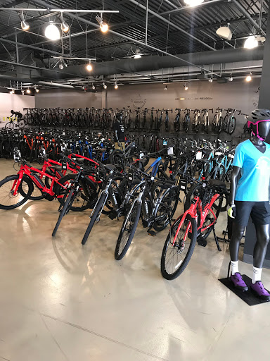 Bicycle Store «Trek Bicycle Columbus Dublin», reviews and photos, 2720 Sawmill Pl Blvd, Columbus, OH 43235, USA