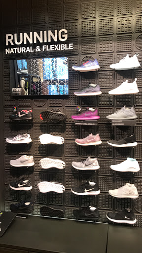 Clothing Store «Nike Portland», reviews and photos, 638 SW 5th Ave, Portland, OR 97201, USA