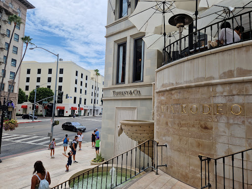 Jewelry Store «Tiffany & Co.», reviews and photos, 210 N Rodeo Dr, Beverly Hills, CA 90210, USA
