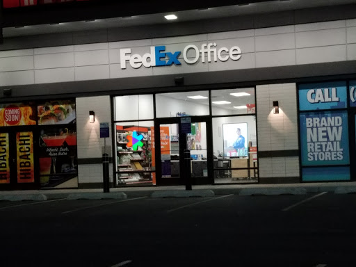 Print Shop «FedEx Office Print & Ship Center», reviews and photos, 5740 Broadway, Bronx, NY 10463, USA