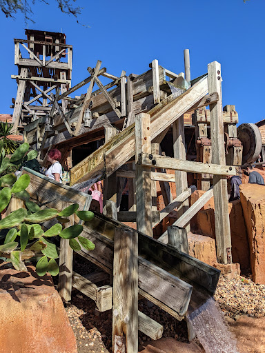 Roller Coaster «Big Thunder Mountain Railroad», reviews and photos, 4600 Frontierland, Orlando, FL 32836, USA