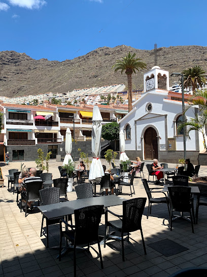 Buganvilla Plaza Restaurante - C. Flor de Pascua, 6, 38683 Santiago del Teide, Santa Cruz de Tenerife, Spain