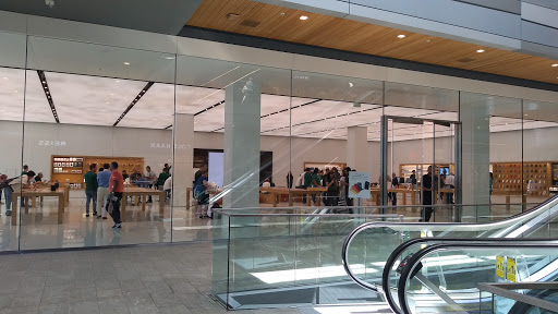 Cell Phone Store «Apple Brickell City Centre», reviews and photos, 701 S Miami Ave, Miami, FL 33130, USA