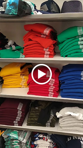 Clothing Store «Old Navy», reviews and photos, 4300 Towne Center Dr, Louisville, KY 40241, USA