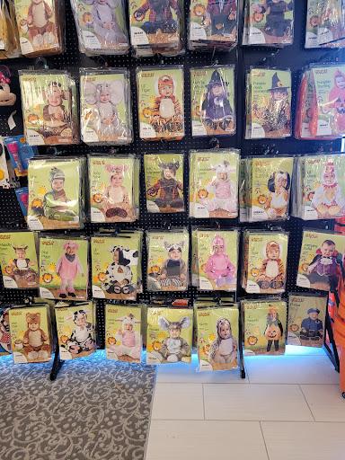 Shopping Mall «Crossroads Shopping Center», reviews and photos, 1525 U.S. 41, Schererville, IN 46375, USA