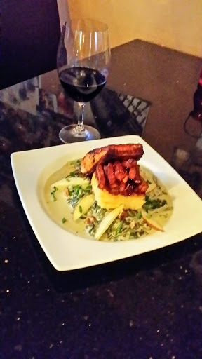 Lounge «Snapshots Lounge», reviews and photos, 1320 Weaver Dr, Granville, OH 43023, USA