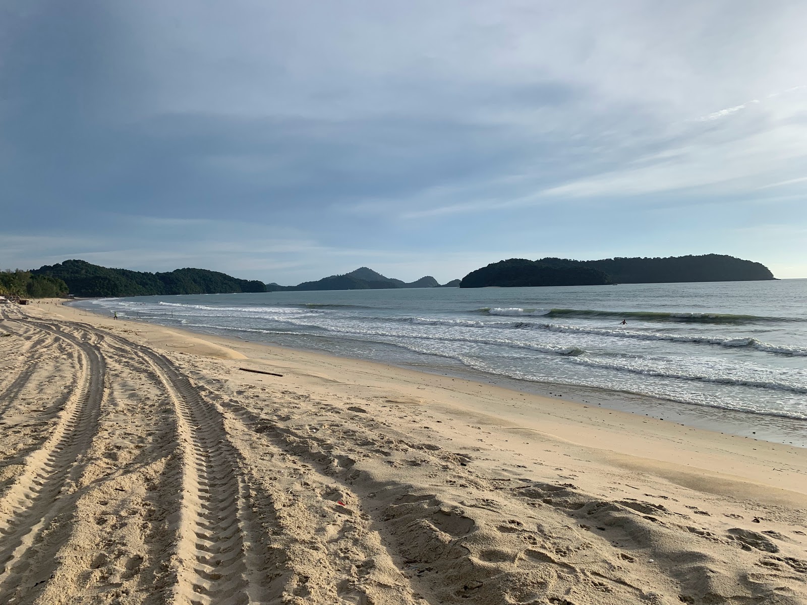 Photo of Tengah beach and the settlement