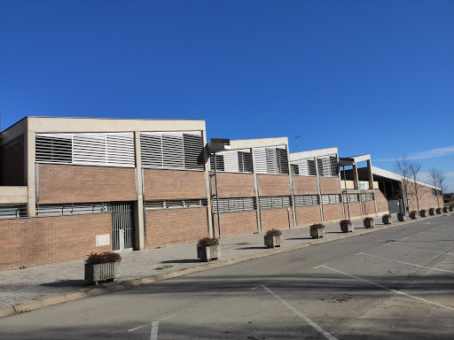 Escola Pla de l'Ametller, Institución educativa pública en Banyoles,Girona