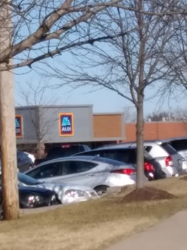 Supermarket «ALDI», reviews and photos, 2505 N Hwy 67, Florissant, MO 63033, USA