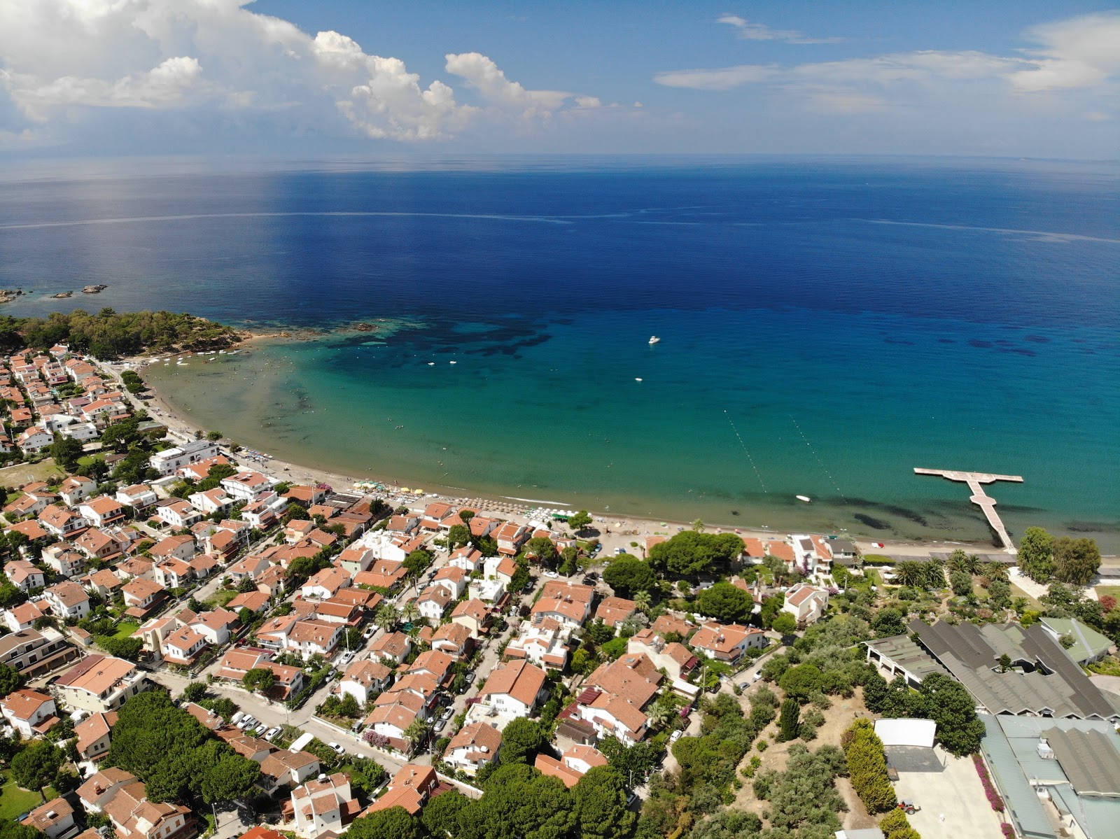 Kalemlik plaji'in fotoğrafı uzun koy ile birlikte