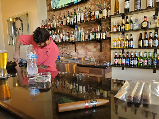 Cigar Shop «Elephant Cigars & Gifts - il regalo preferito», reviews and photos, 2801 W Expy 83, McAllen, TX 78503, USA