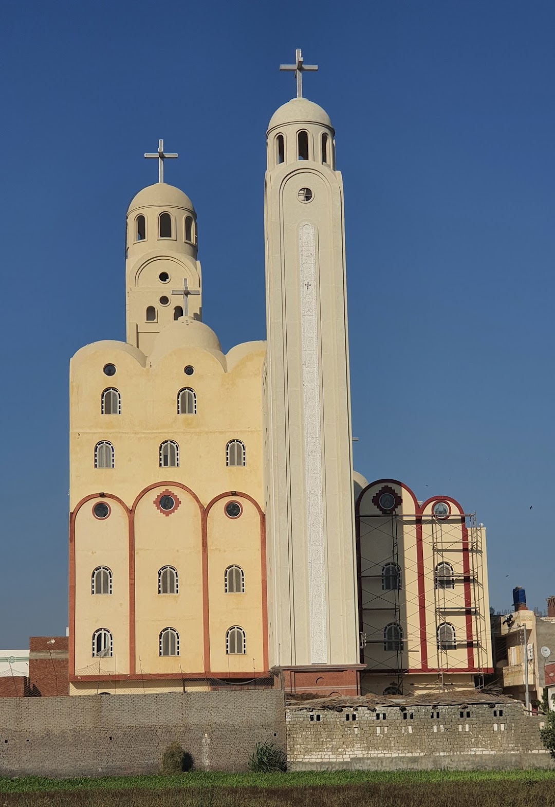 كنيسة العذراء مريم والانبا موسي-قرية عبد الملاك منصور -ابو المطامير -البحيره