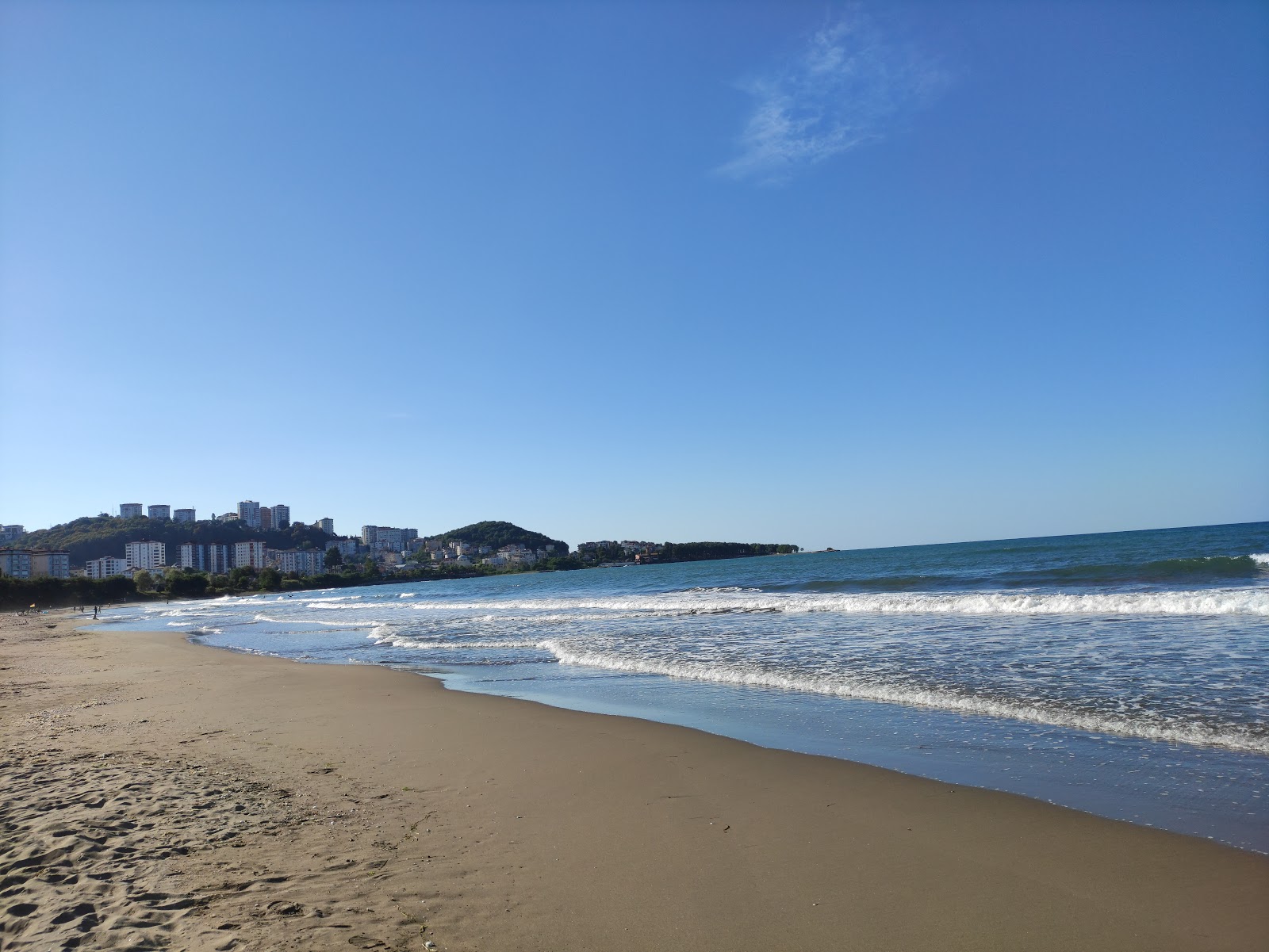 Fotografija Fatsa Kadinlar Plaji z svetel pesek površino