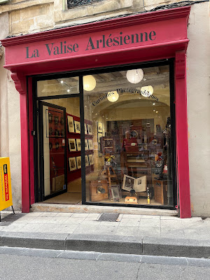 La Valise Arlésienne à Arles