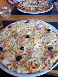 Plats et boissons du Pizzeria Restaurant le val d'arly à Flumet - n°2