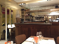 Atmosphère du Restaurant français Le Villaret à Paris - n°2