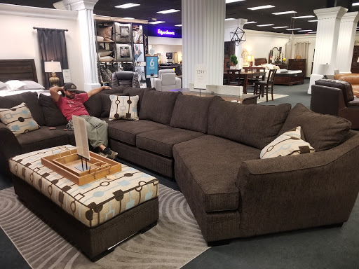 Furniture Store «Mor Furniture for Less», reviews and photos, 5156 N Blackstone Ave, Fresno, CA 93710, USA