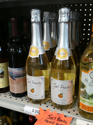 Liquor Store «Camp Creek World Of Beverages», reviews and photos, 3780 Princeton Lakes Pkwy, Atlanta, GA 30344, USA