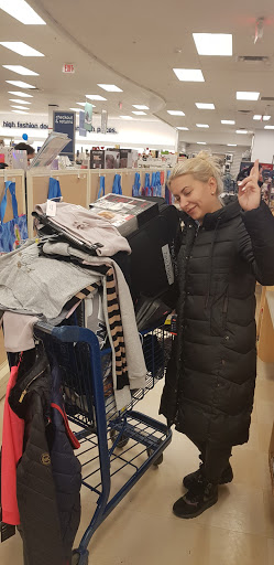 Shopping Mall «Lafayette Crossing», reviews and photos, 35 Lafayette Rd, North Hampton, NH 03862, USA