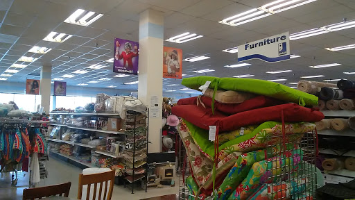 Thrift Store «Goodwill Tampa Store», reviews and photos, 4102 W Hillsborough Ave, Tampa, FL 33614, USA