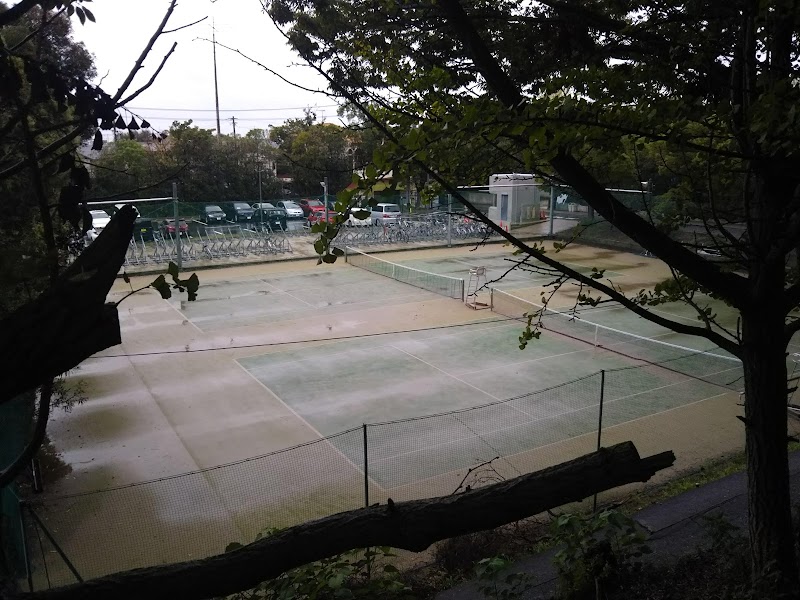 南山大学テニスコート