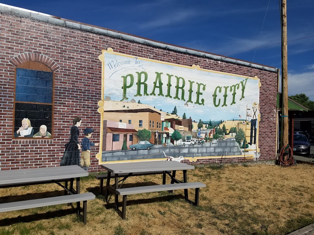 Hitchin' Post Drive In Cafe 97869