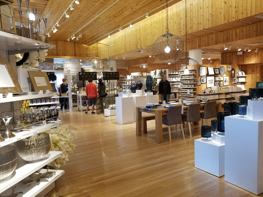 Furniture Store «Crate and Barrel», reviews and photos, 8505 Park Meadows Center Dr, Lone Tree, CO 80124, USA