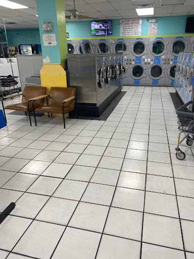 Laundromat «Laundry Basket 24-Hour Laundromat», reviews and photos, 5108 N 19th Ave, Phoenix, AZ 85015, USA