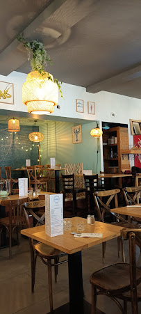 Atmosphère du Café Restaurant Le Commerce à Arcachon - n°9