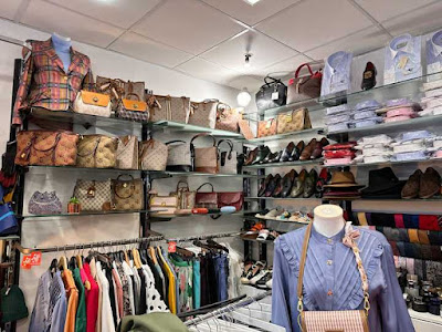 Costume - prêt-à-porter Homme et femme - Paris -Le Livre Boukaka Mode à Paris
