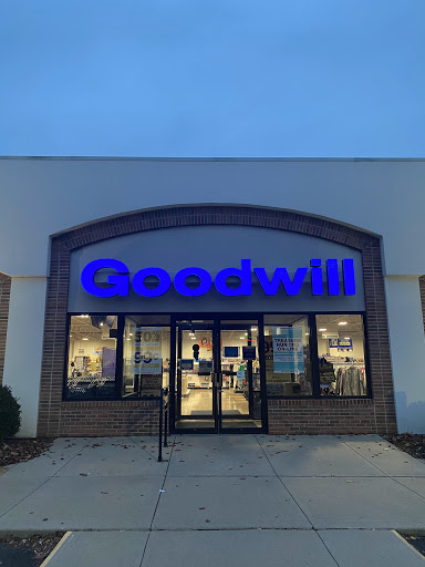 Thrift Store «Goodwill Store & Donation Center», reviews and photos, 950 Miamisburg Centerville Rd, Centerville, OH 45459, USA