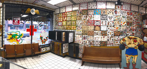Tattoo Shop «New Life Tattoos», reviews and photos, 404 E Green St, Champaign, IL 61820, USA