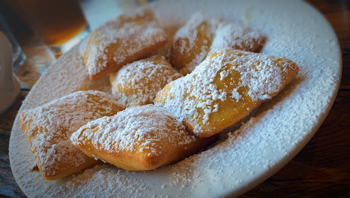 Restaurant «Uptowne Cafe», reviews and photos, 1217 Caledonia St, La Crosse, WI 54603, USA