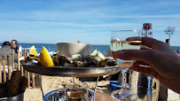 Plats et boissons du Restaurant de fruits de mer Chez Guillaume Degustation d'huitres à Lège-Cap-Ferret - n°9