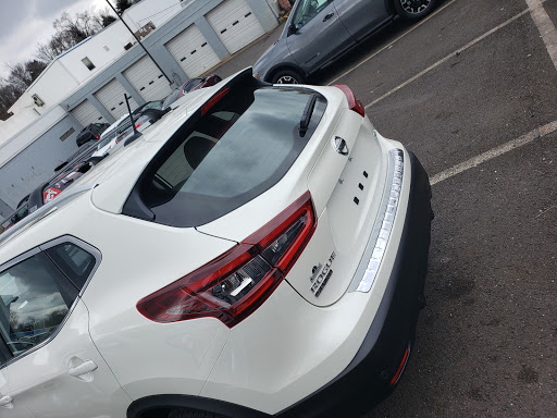 Car Dealer «Colonial Nissan Inc», reviews and photos, 117 Bustleton Pike, Feasterville-Trevose, PA 19053, USA
