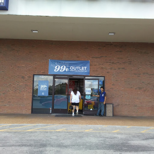 Thrift Store «Goodwill Industries of Middle Tennessee», reviews and photos, 291 New Shackle Island Rd, Hendersonville, TN 37075, USA