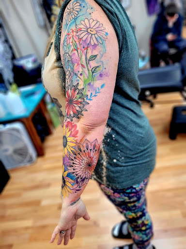 Explore alabama crimson tide tattoo ideas, creative tattoo ideas in Benton, available at Spectrum Tattoo