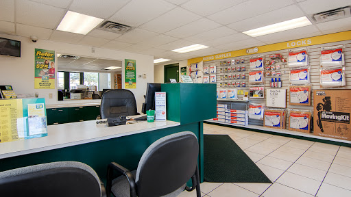 Self-Storage Facility «Metro Self Storage», reviews and photos, 1675 Starkey Rd, Largo, FL 33771, USA