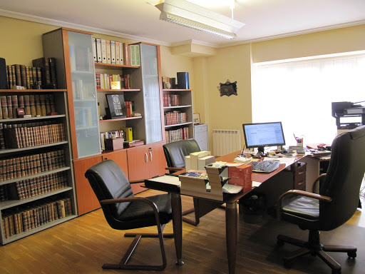 Información y opiniones sobre Abogado Eladio García de Benavente