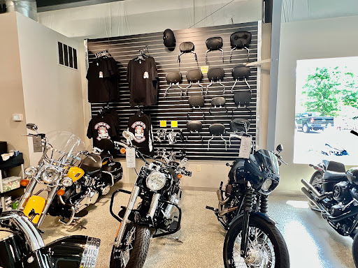 Motorcycle Dealer «Monarch Motor Sports LLC», reviews and photos, 17 Gigante Dr, Hampstead, NH 03841, USA