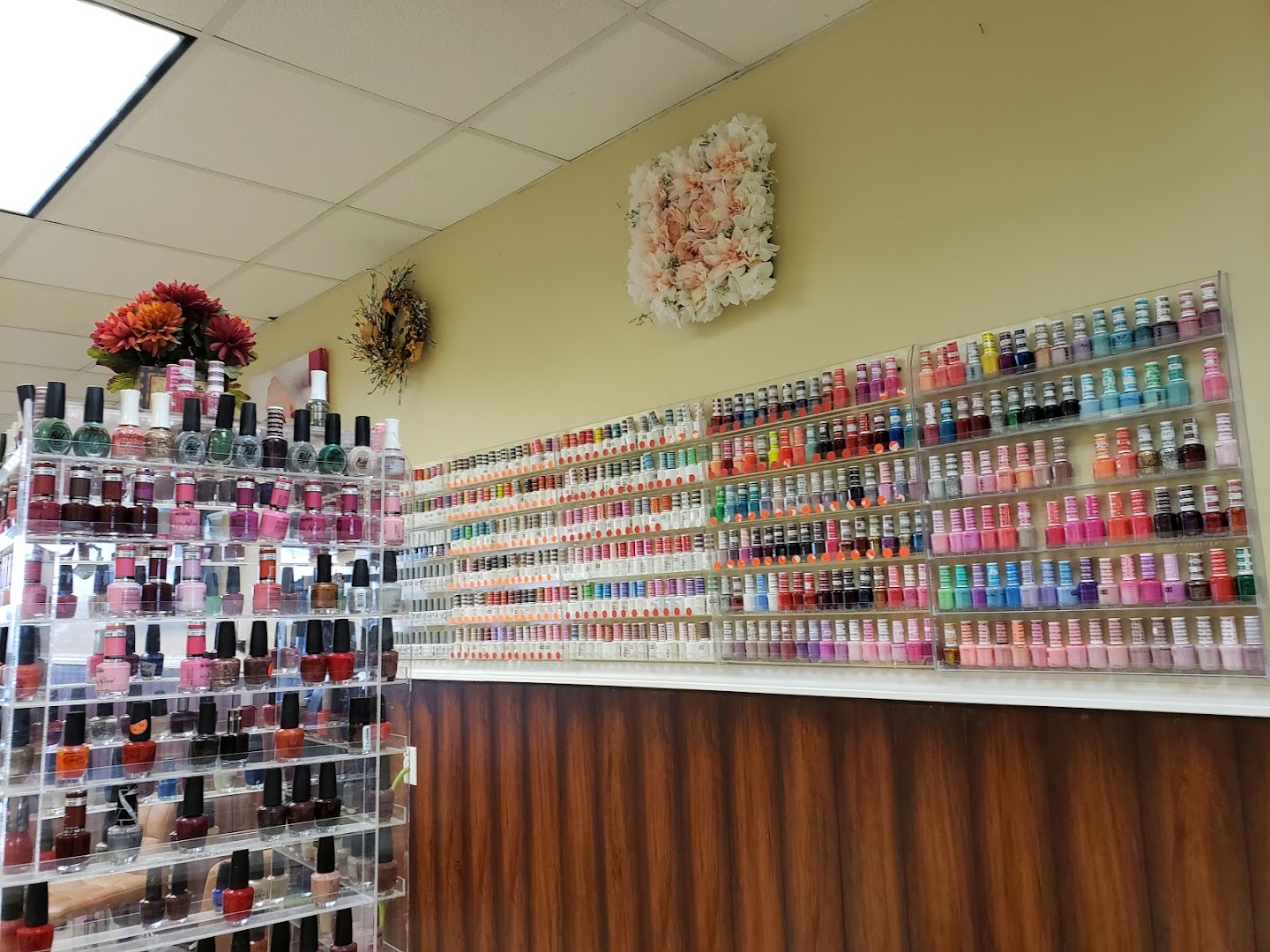 Brand-New Nails & Alterations