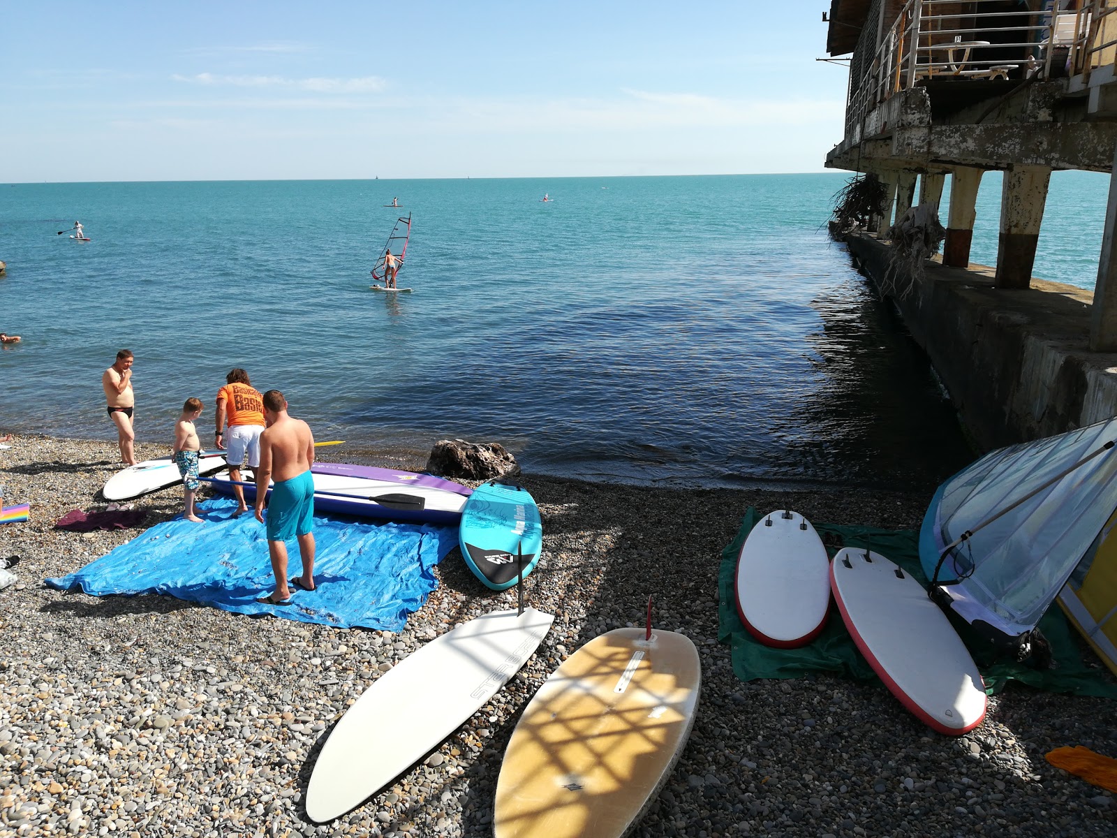 Foto di Zarya beach con molto pulito livello di pulizia