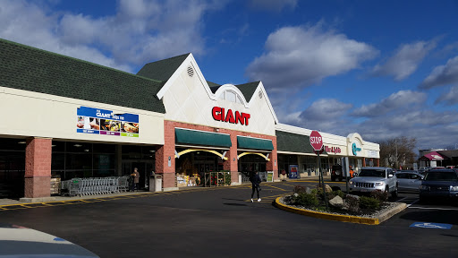Grocery Store «Giant Food Stores», reviews and photos, 225 Lancaster Ave, Malvern, PA 19355, USA
