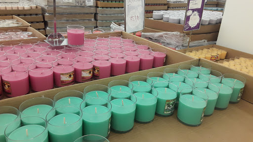 Candle Store «Factory Direct Candles», reviews and photos, 6252 Glenway Ave # A, Cincinnati, OH 45211, USA