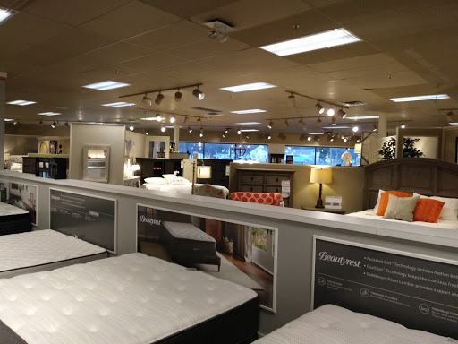 Furniture Store «Art Van Furniture - Muskegon», reviews and photos, 630 Seminole Rd, Muskegon, MI 49441, USA